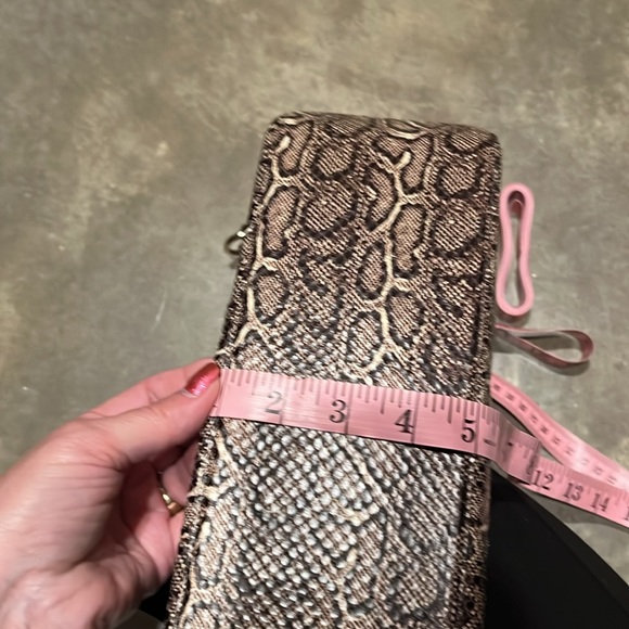 Handbag - Picture 6 of 6